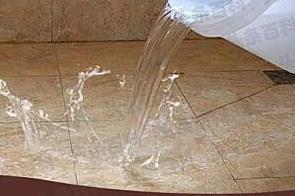 中宁漏水维修 免砸砖防水材料该如何施工